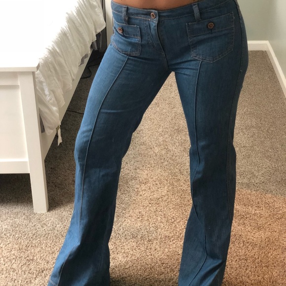 Wide leg bell bottom jeans, long - adorable! - Picture 3 of 4